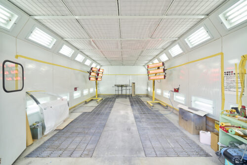 フシミヤ自社塗装ブース